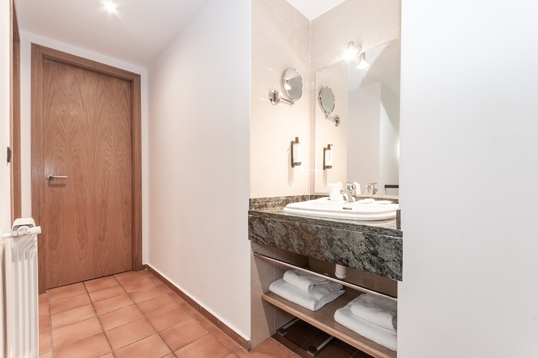 Lavabo Apartaments VM Molleres