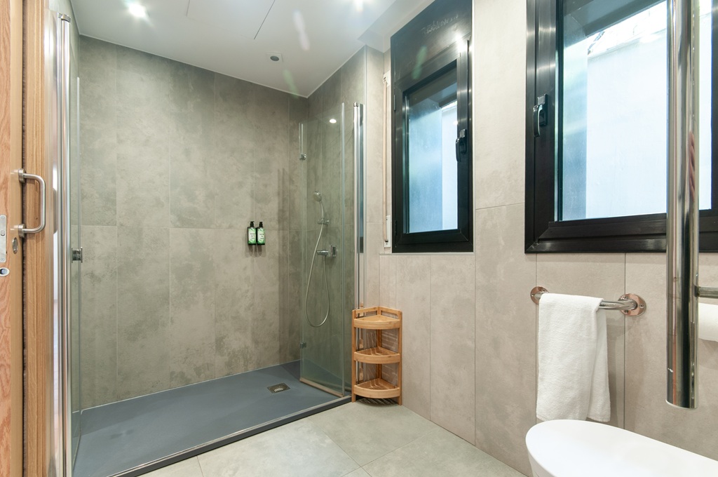 Ba&ntilde;o Apartamento Adaptado VM Molleres
